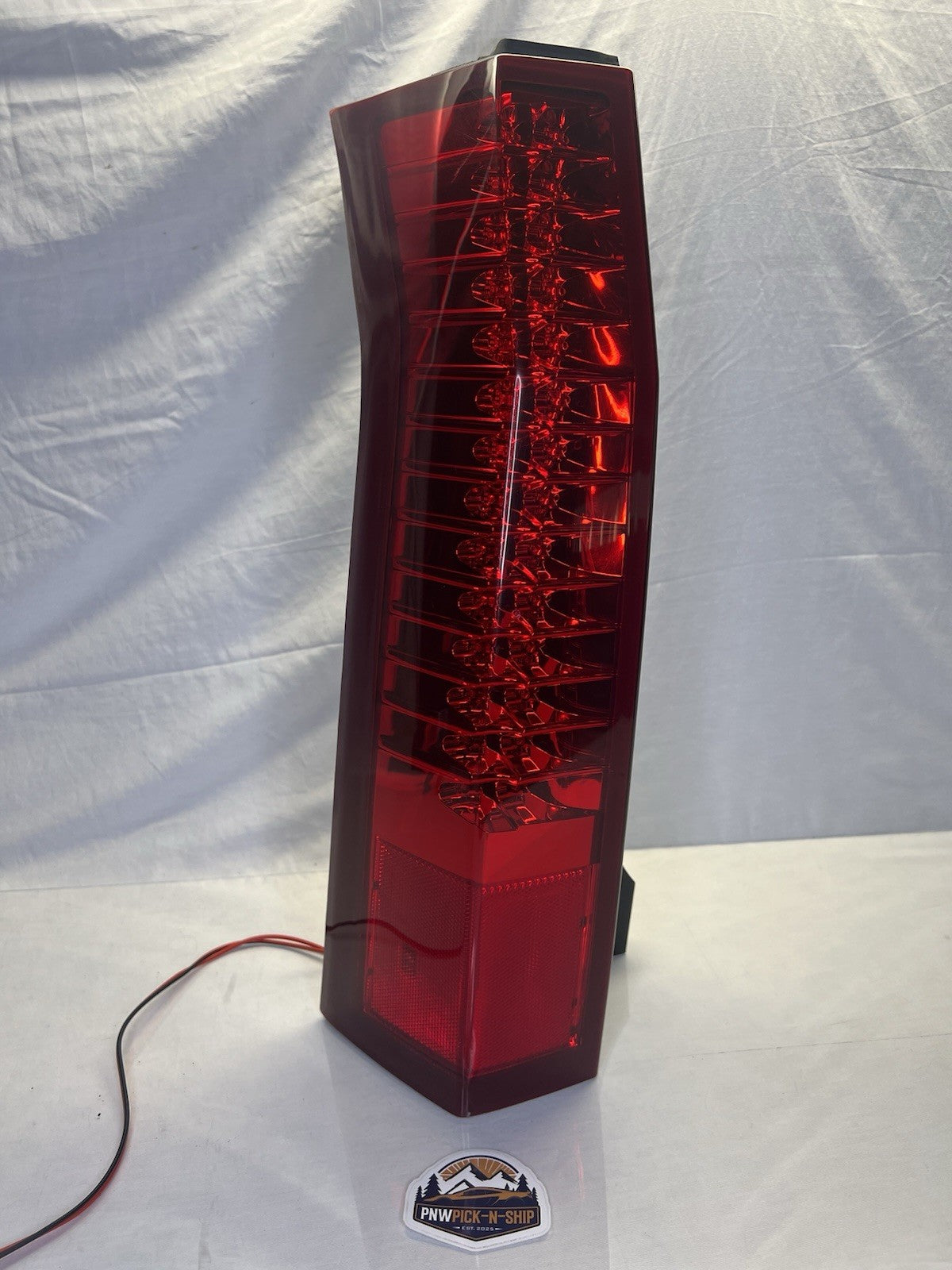 ✅ 2004 - 2009 CADILLAC SRX DRIVER SIDE LEFT TAIL LIGHT LED OEM 25936965