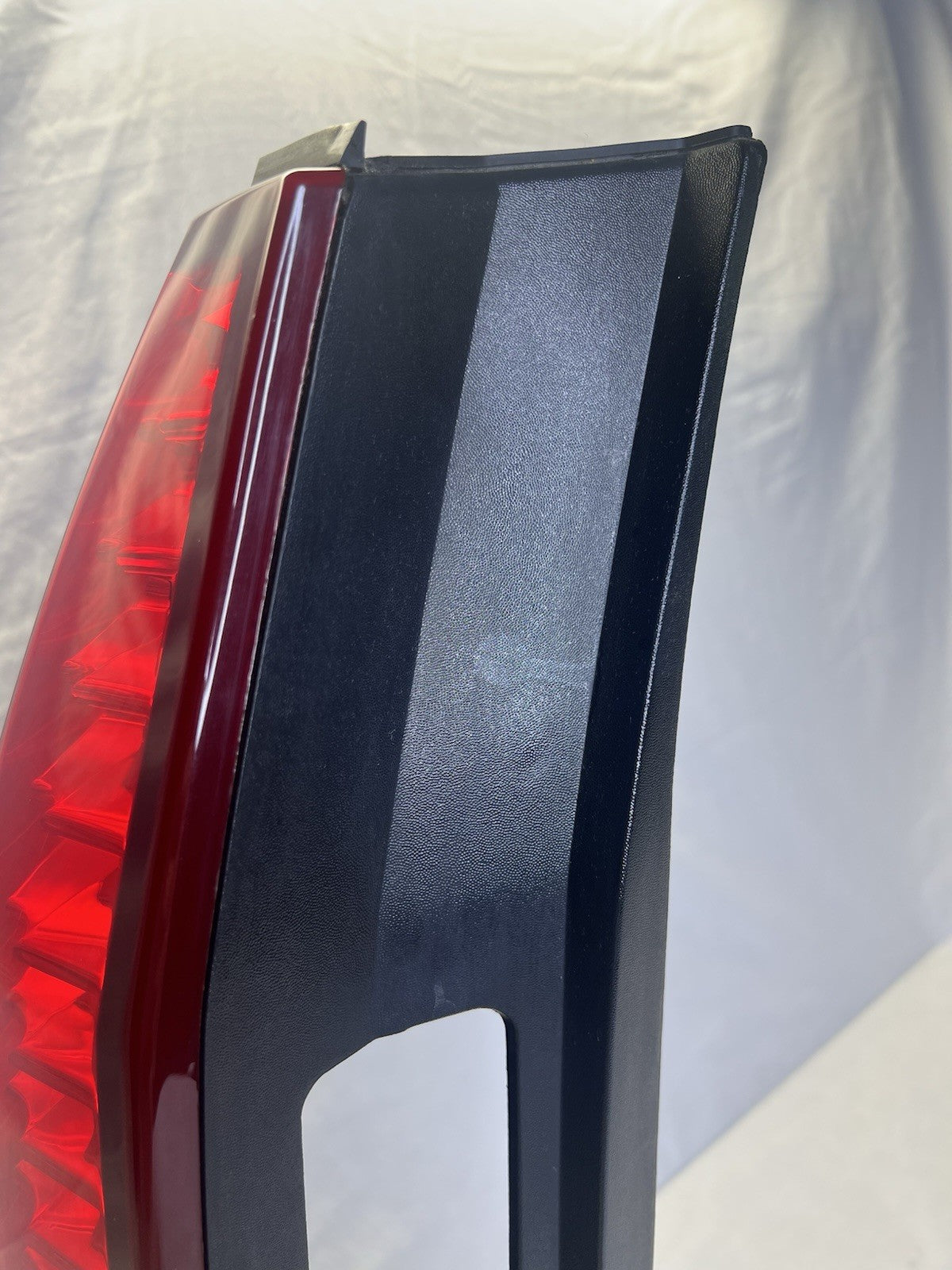 ✅ 2004 - 2009 CADILLAC SRX DRIVER SIDE LEFT TAIL LIGHT LED OEM 25936965