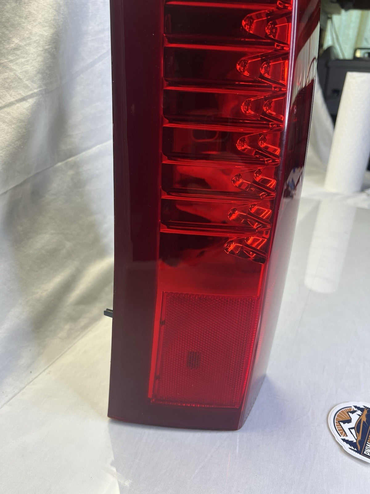 ✅ 2004 - 2009 CADILLAC SRX DRIVER SIDE LEFT TAIL LIGHT LED OEM 25936965