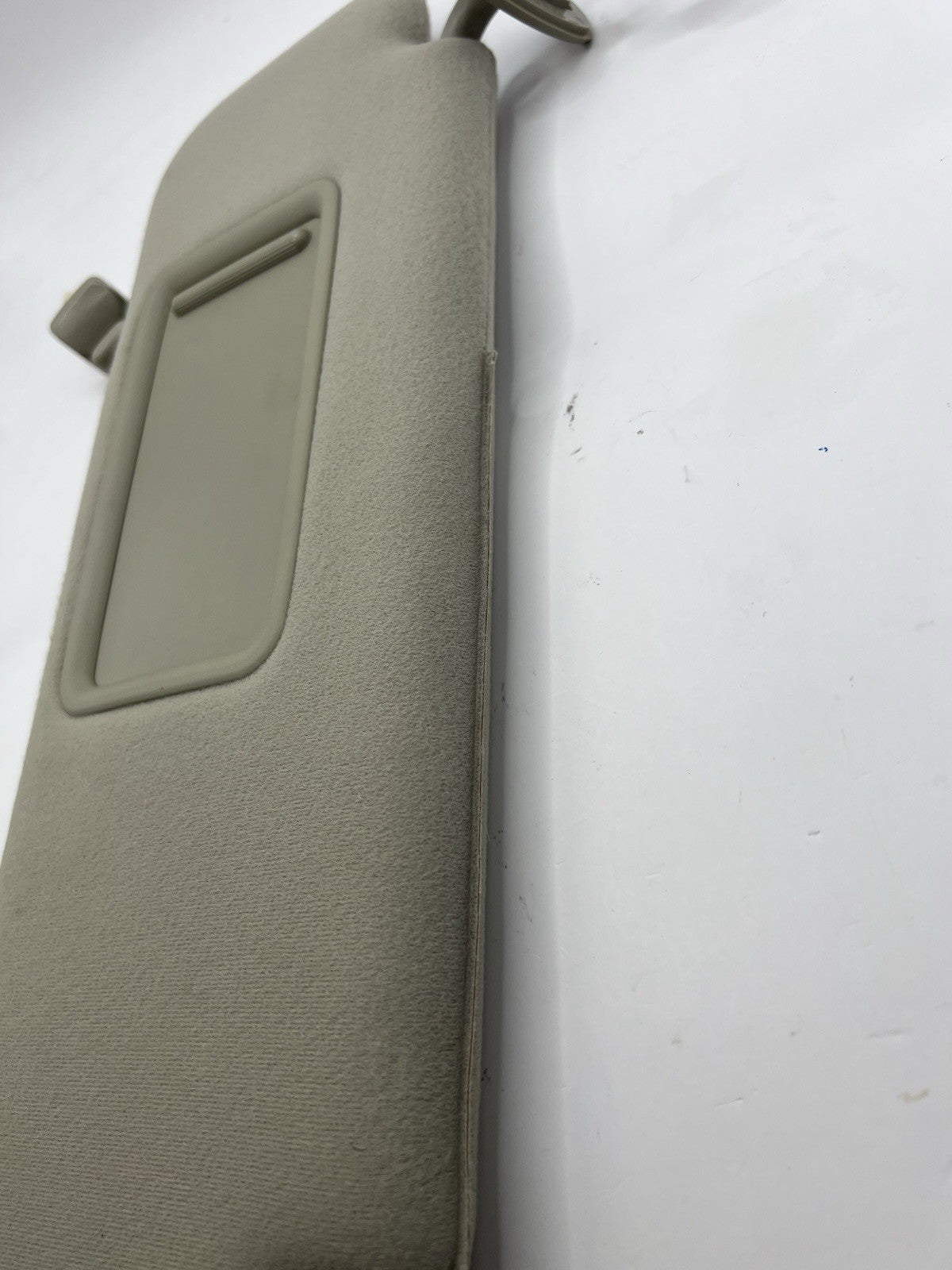✅ 2004-2009 Toyota Prius Driver Left Side Sun Visor Beige illuminated