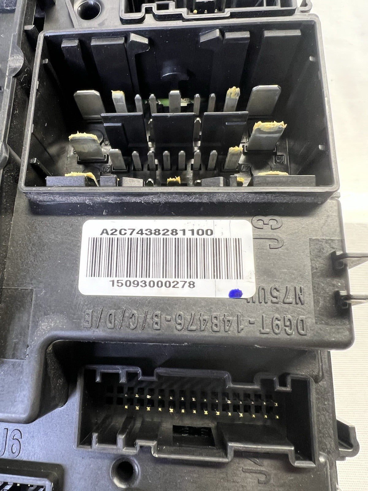 ✅ 15-17 Ford Edge Body Control Module BCM Interior Fusebox OEM FU5T-15604-BAK