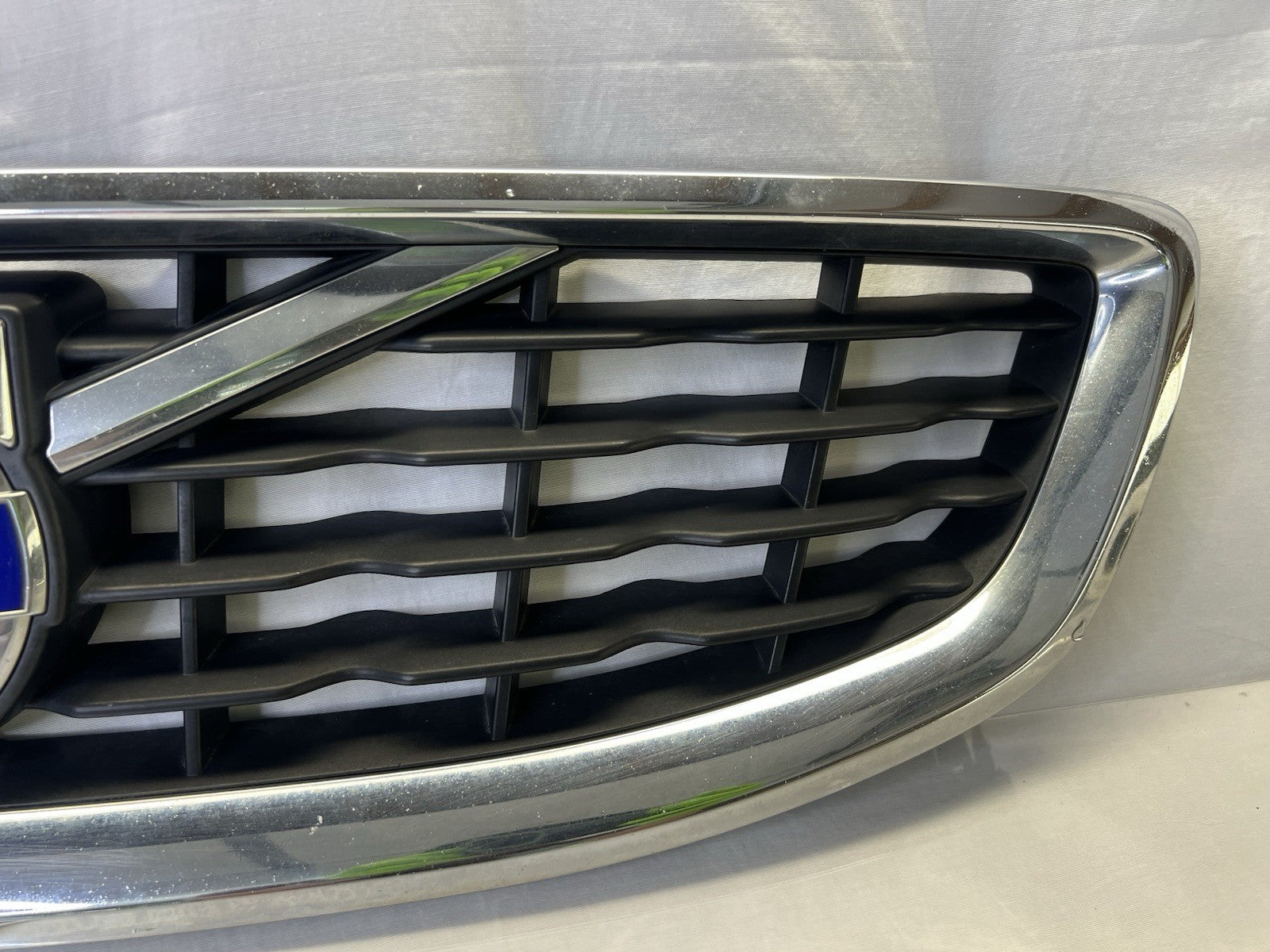 ✅ 2011-2013 Volvo C70 FRONT UPPER EXTERIOR RADIATOR CHROME GRILL 31290862