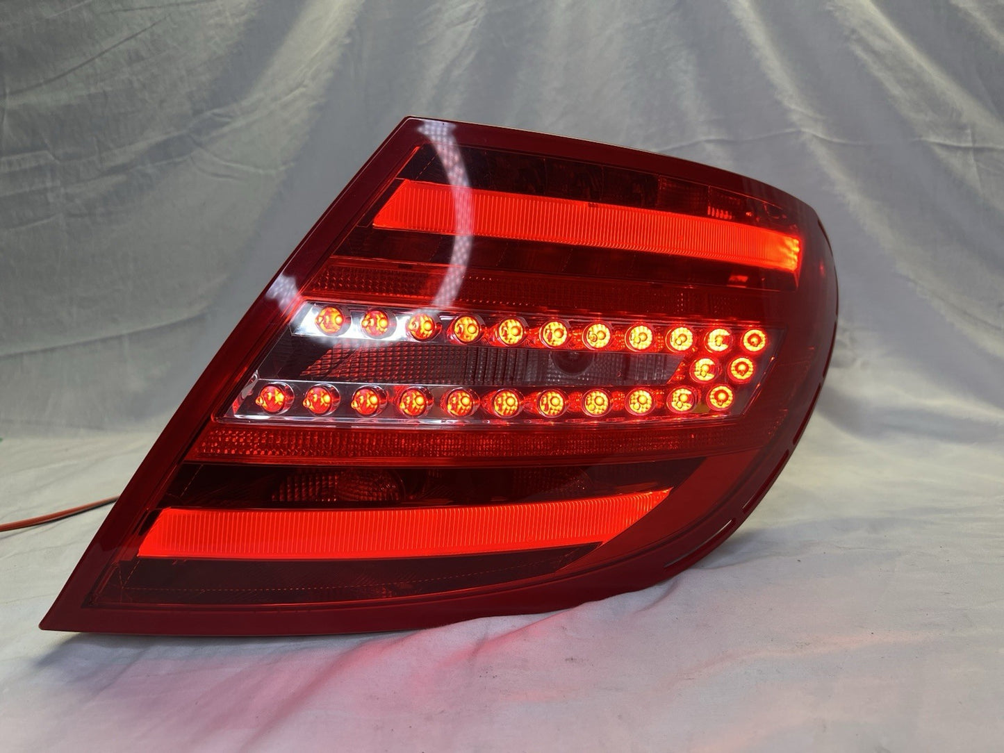 ✅ 12-14 Mercedes W204 C300 C250 Tail Light Lamp LED Right Passenger Side OEM