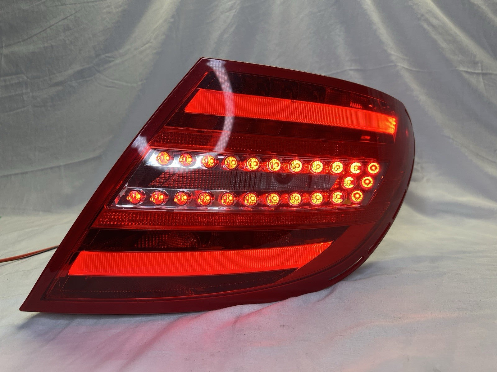 ✅ 12-14 Mercedes W204 C300 C250 Tail Light Lamp LED Right Passenger Side OEM