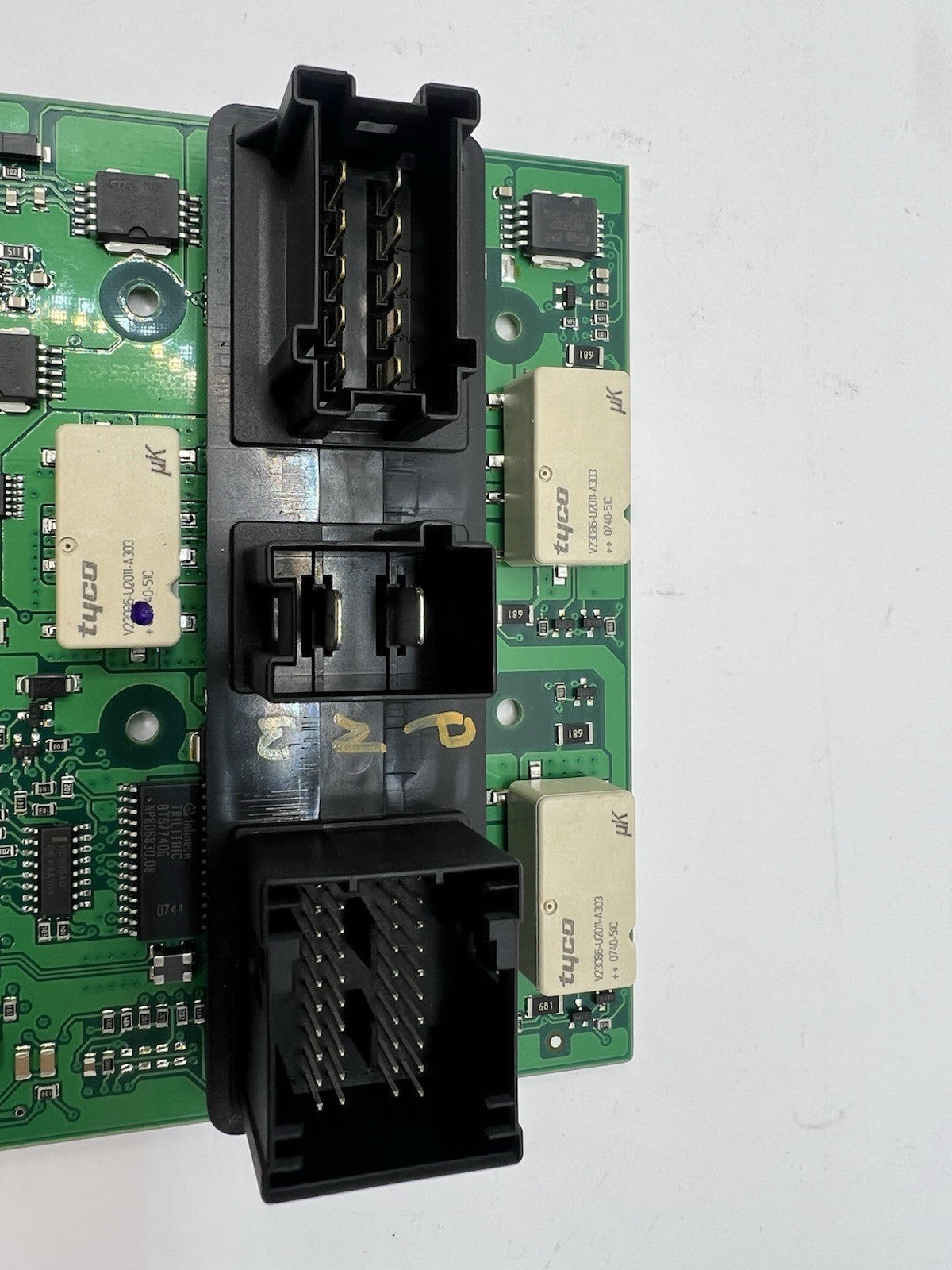 ✅ 06-13 Mercedes W251 R500 GL450 ML63 AMG Front SAM Control Module A1645404601