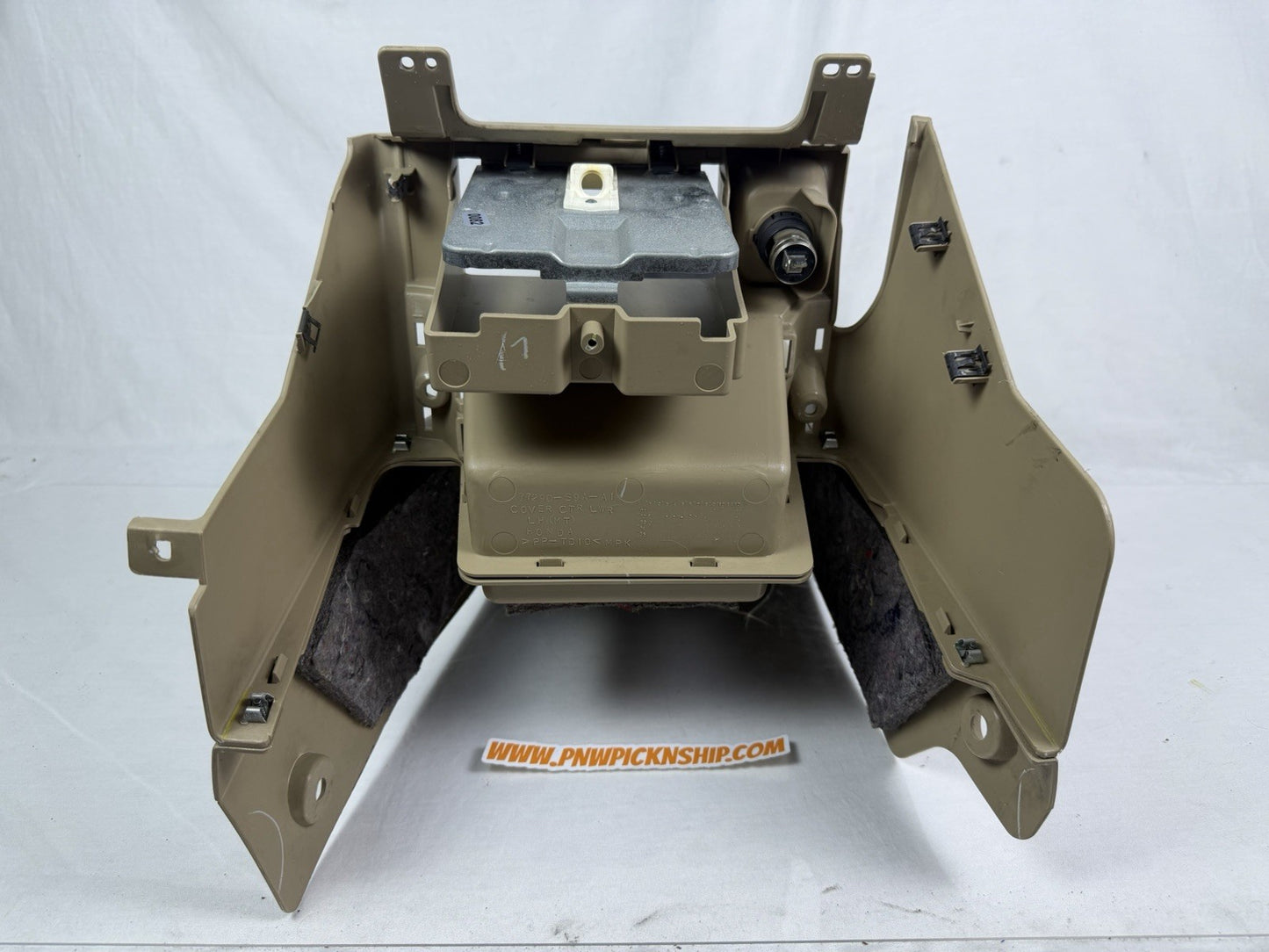 ✅ 02-06 Honda CRV Manual Transmission shifter Shift lower center console Ivory