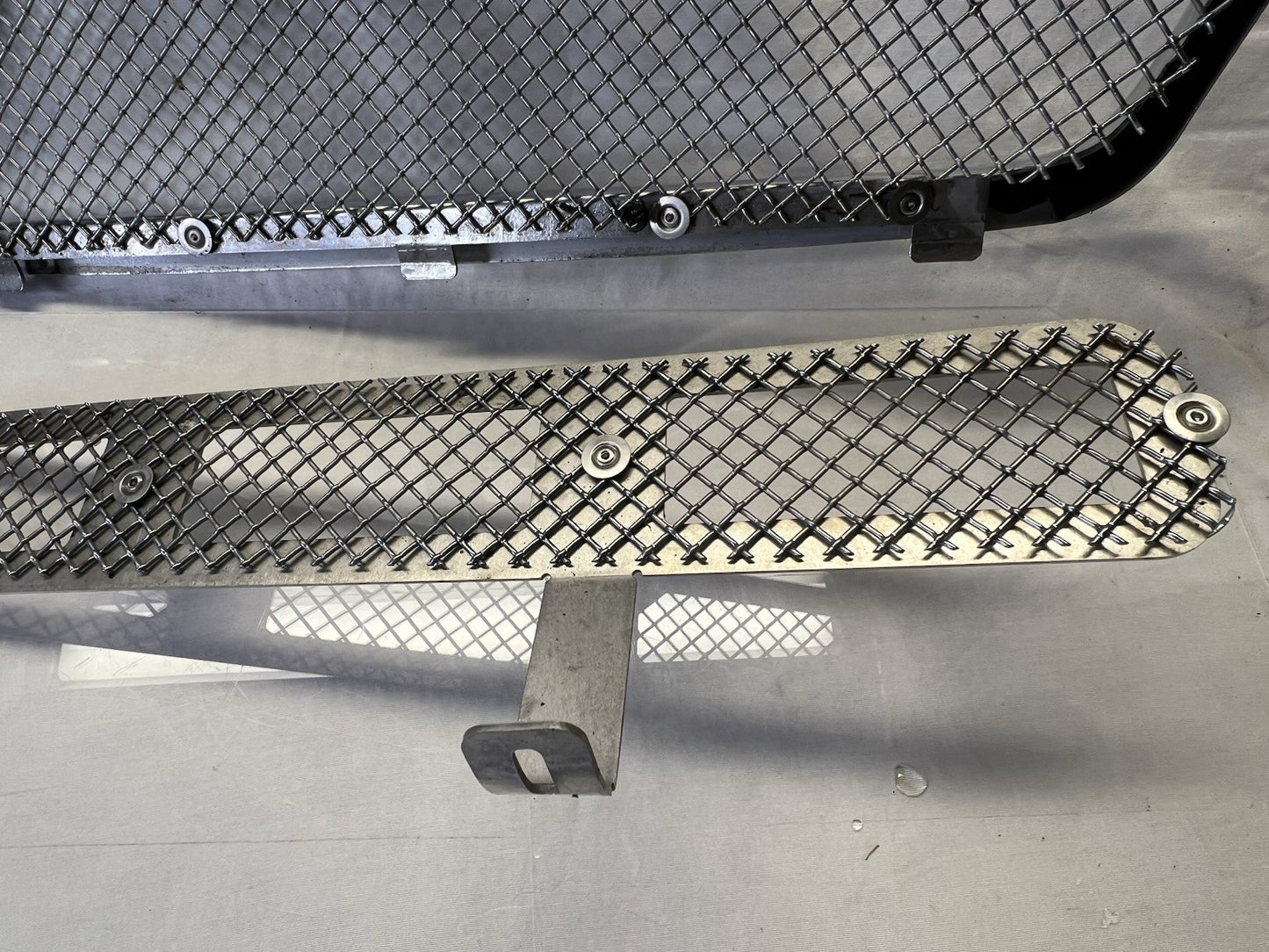 ✅ 2004-2009 CADILLAC SRX E&G CLASSICS CHROME MESH FRONT  GRILLE GRILL EMBLEM