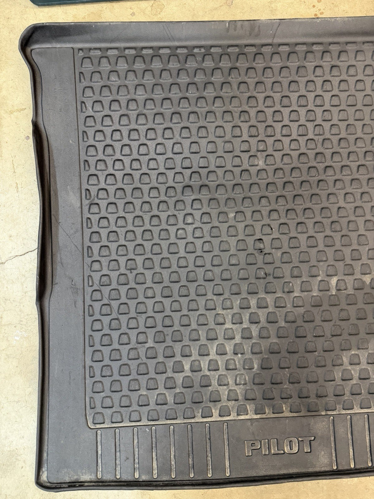 ✅ 2009-2015 Honda Pilot Cargo Liner Black OEM Trunk Mat Rear Rubber All Weather