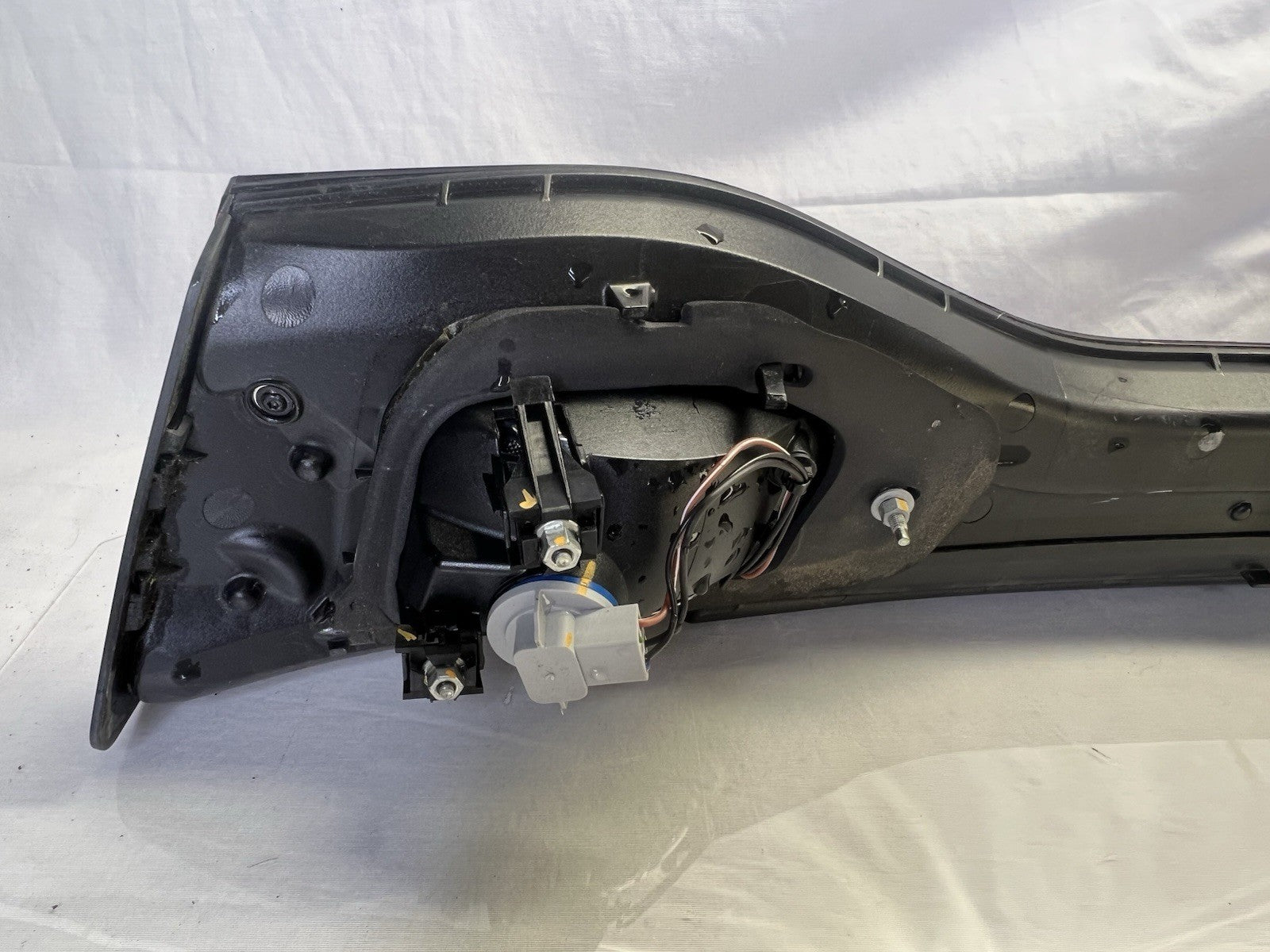 ✅ 2013-2016 Dodge Dart LED Trunk center Tail Light Lamp Brake Panel OEM TESTED