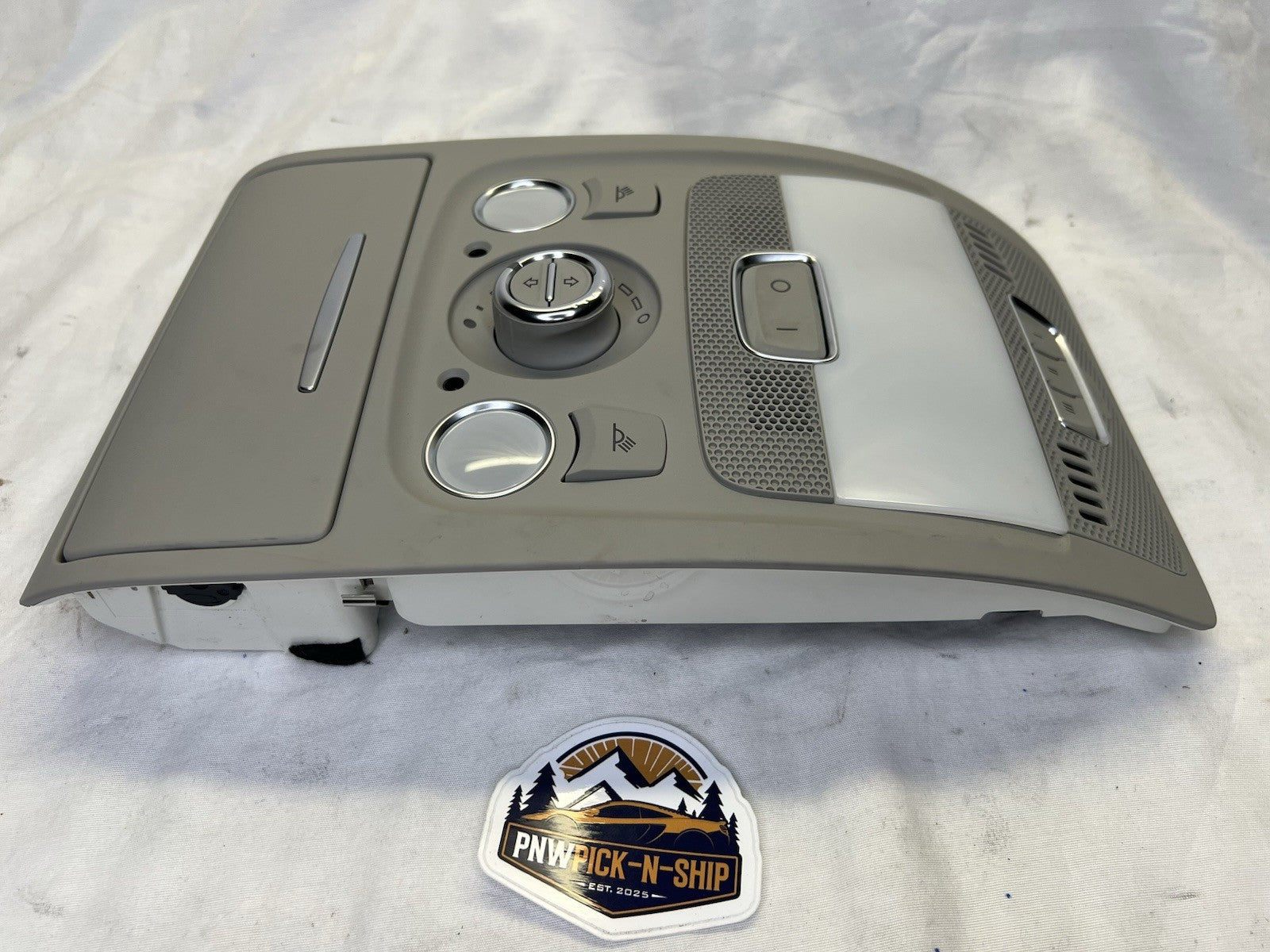 ✅ 2009-2012 Audi Q5 Front Overhead Dome Light Lamp Switch OEM 8T0947135H