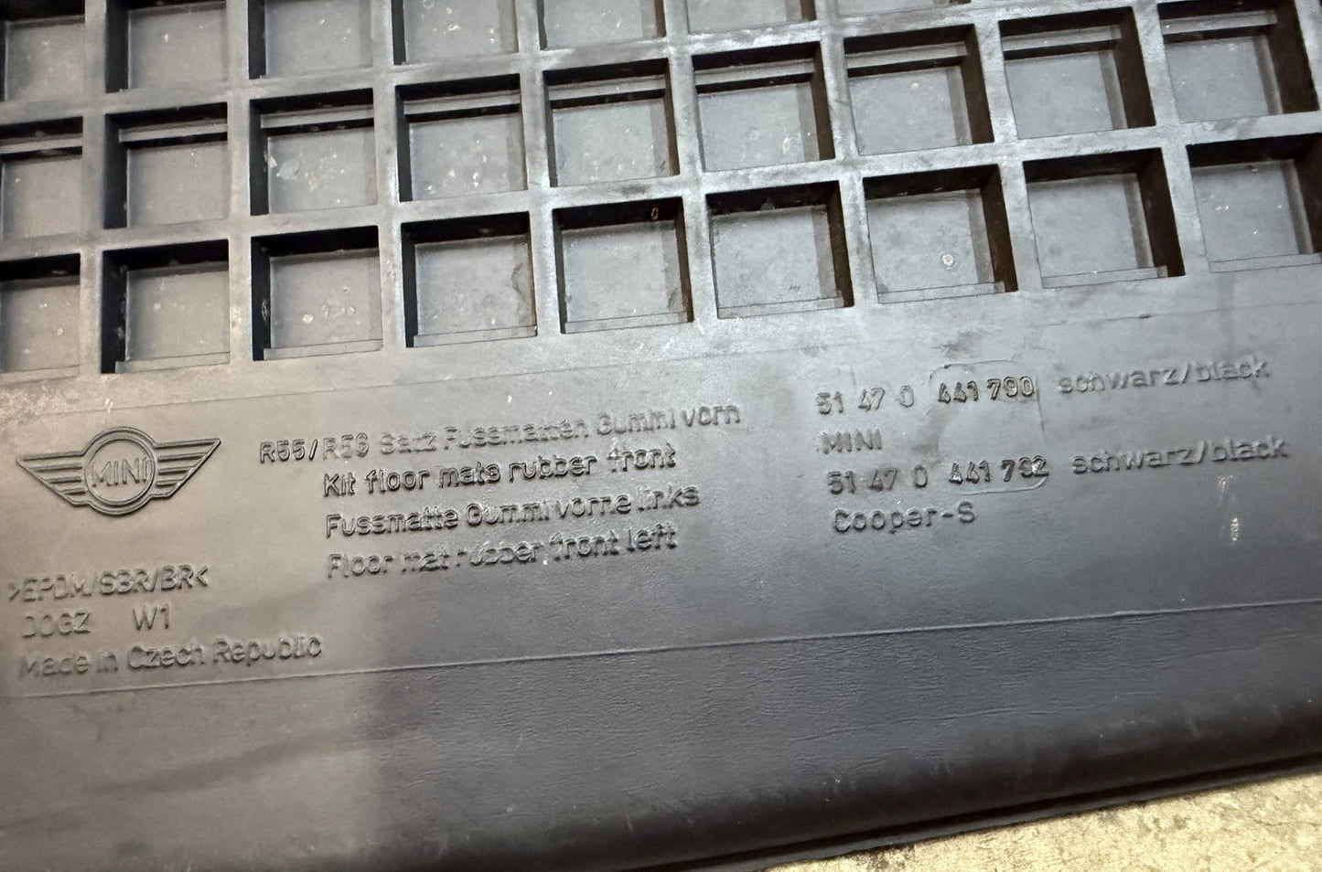 ✅ 08-14 Mini Cooper Clubman All Weather Floor Mats Rubber Black Set OEM R55