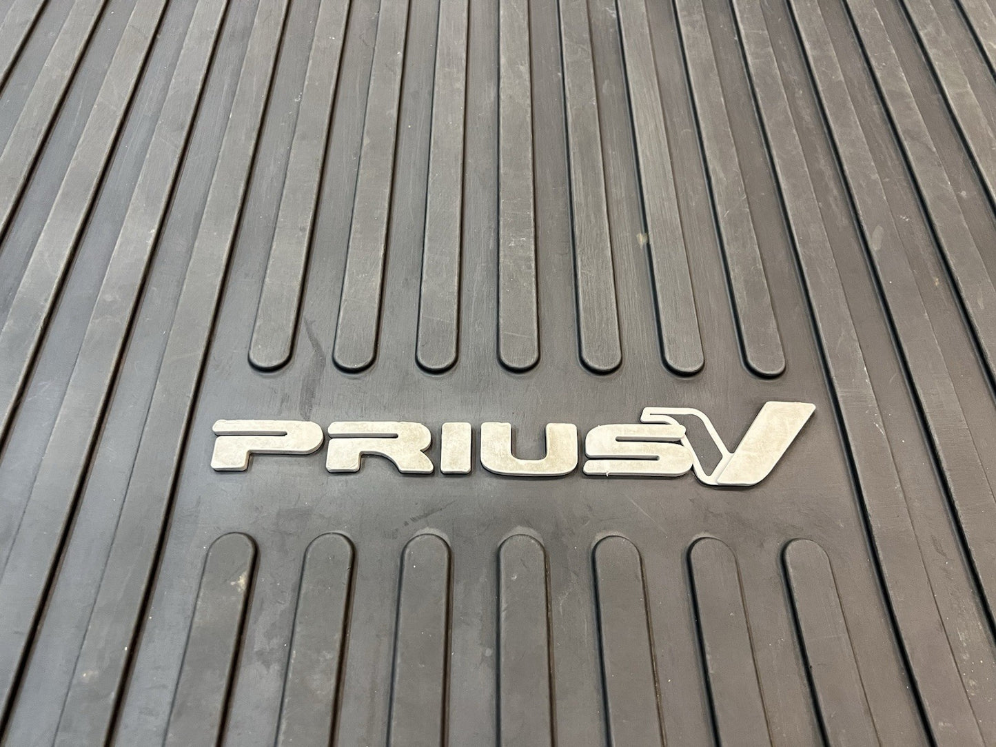 ✅ 2012 - 2017 PRIUS V  ALL WEATHER CARGO TRAY TRUNK LINER RUBBER PT908-47126 OEM