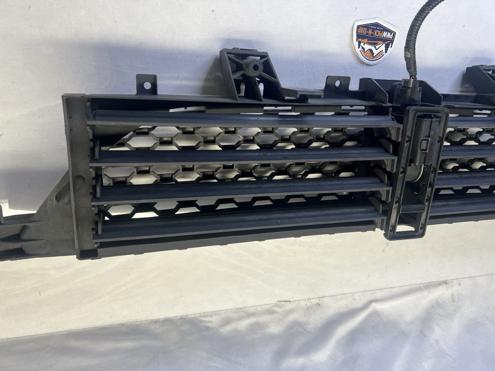 ✅ 2013-2016 Dodge Dart Front Radiator Active Grille Grill Shutter OEM 68140950AE