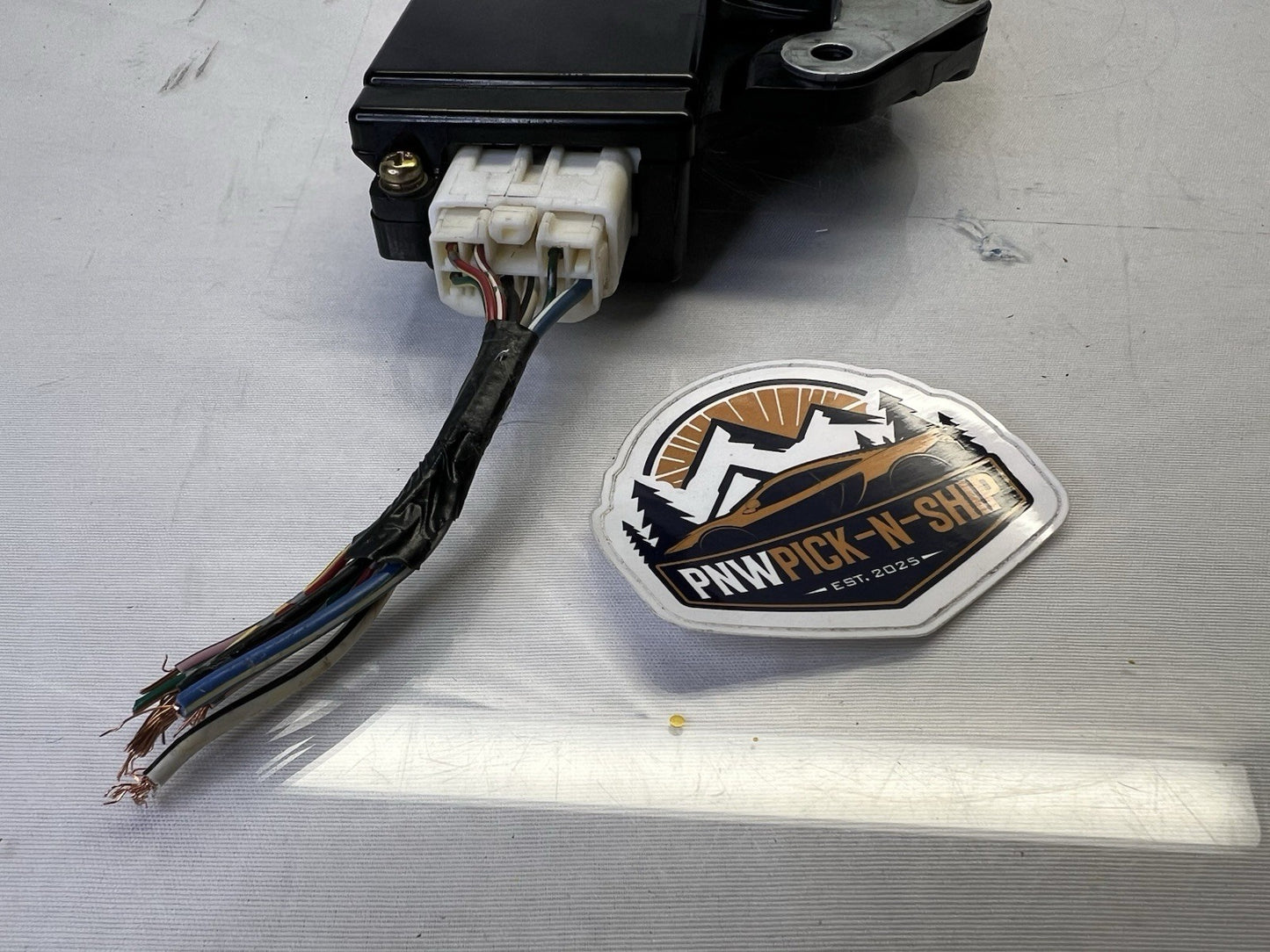 ✅ 2001-2007 Toyota Sequoia Power Sunroof Roof Electric Motor 88735-99631 OEM