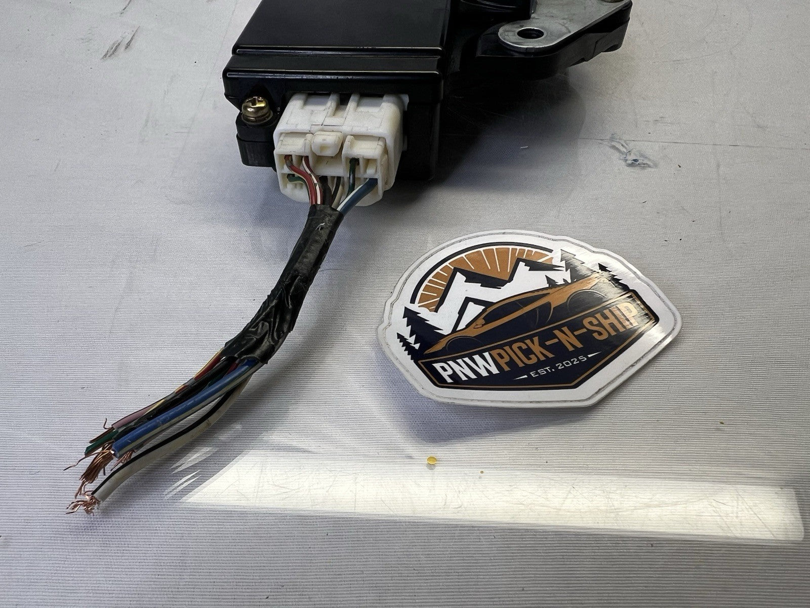 ✅ 2001-2007 Toyota Sequoia Power Sunroof Roof Electric Motor 88735-99631 OEM