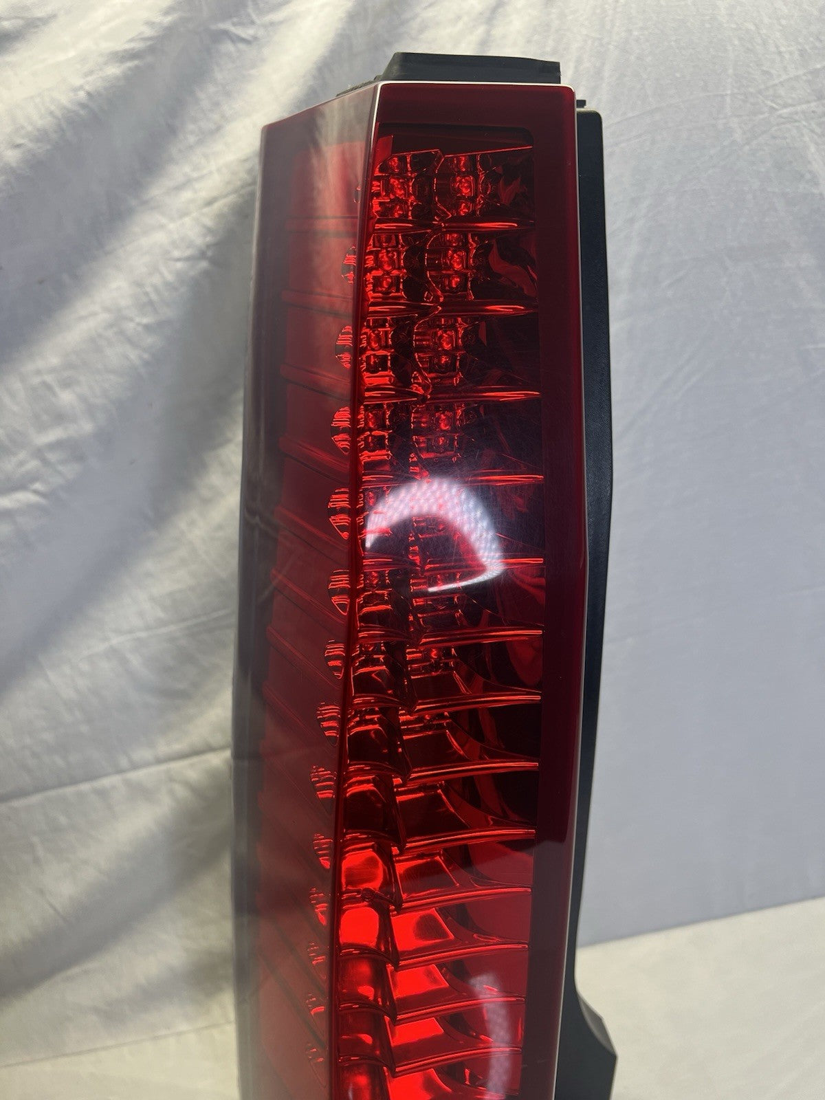 ✅ 2004 - 2009 CADILLAC SRX DRIVER SIDE LEFT TAIL LIGHT LED OEM 25936965