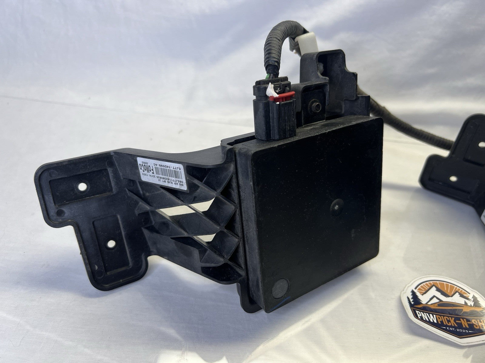 ✅ 2015 - 2016 Lincoln MKC OEM Right And Left  Blind Spot Alert Monitor Sensors