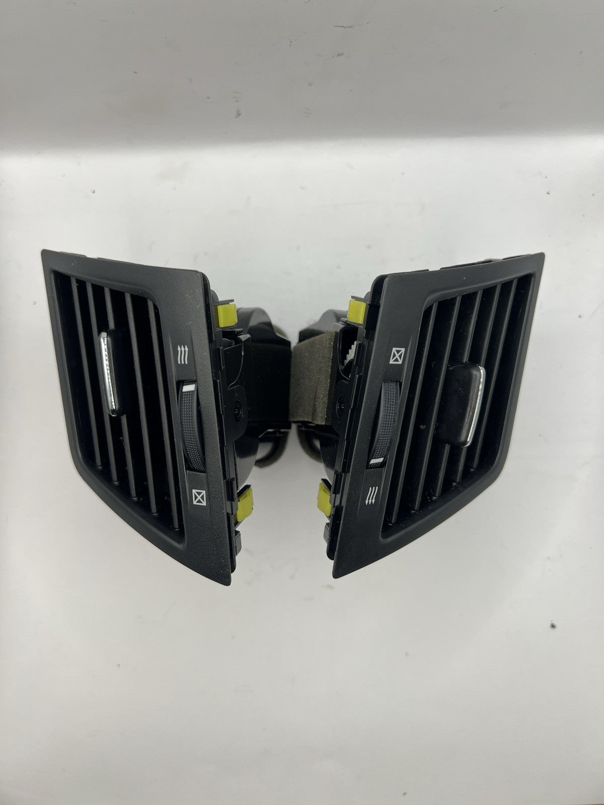 ✅ 2006-12 Lexus ES350 Front Dash Vents Driver Passenger Side Vent Set Black OEM