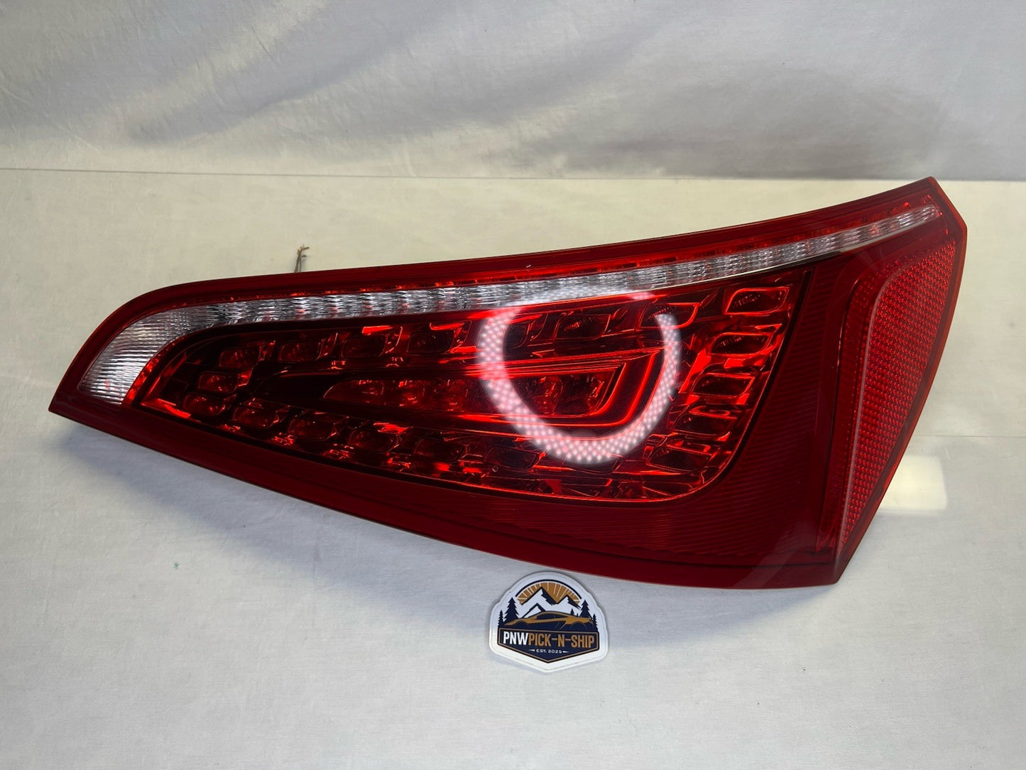 ✅ 2009-2012 AUDI Q5 8R RIGHT SIDE TAIL LIGHT PASSENGER LAMP LED 8R0945094B OEM