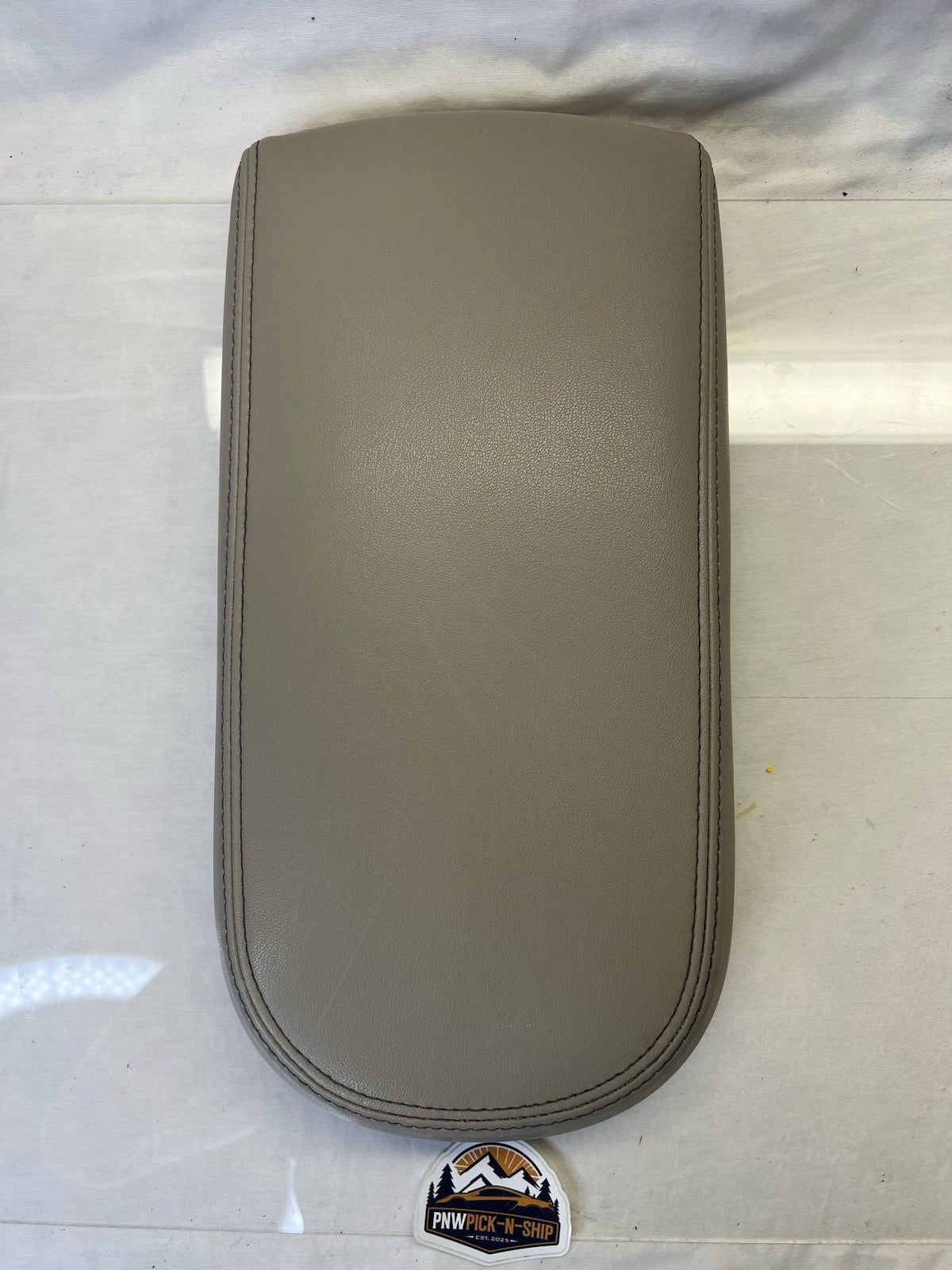 ✅ 2008-2009 Montego Taurus OEM Center Console Lid Top Arm Rest Storage BEIGE