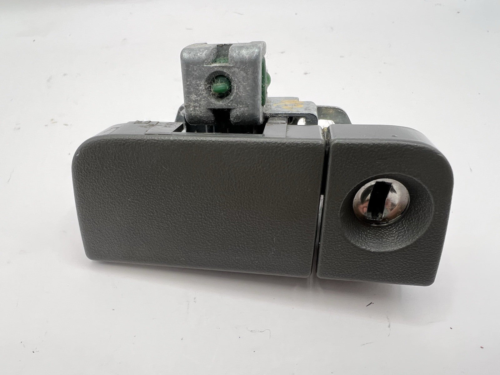 ✅️2002-2006 Honda CRV CR-V Acura RSX Element Glove Box Latch Lock Handle Grey