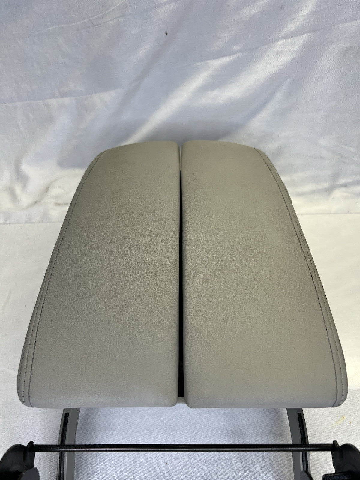 ✅ 2005-2008 Acura RL Center Console Taupe Gray Leather Lid Armrest Cover Storage