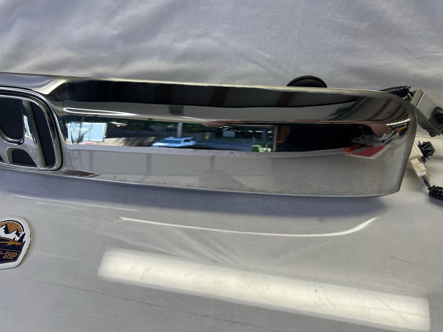 ✅ 09-15 Honda Pilot Tailgate Trunk Handle Bezel Finish Molding With Camera OEM