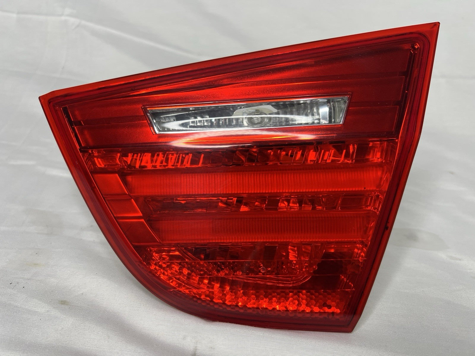 ✅ 2009-2011 BMW E90 328i 335 Right Inner Tail Light Lamp Sedan TESTED