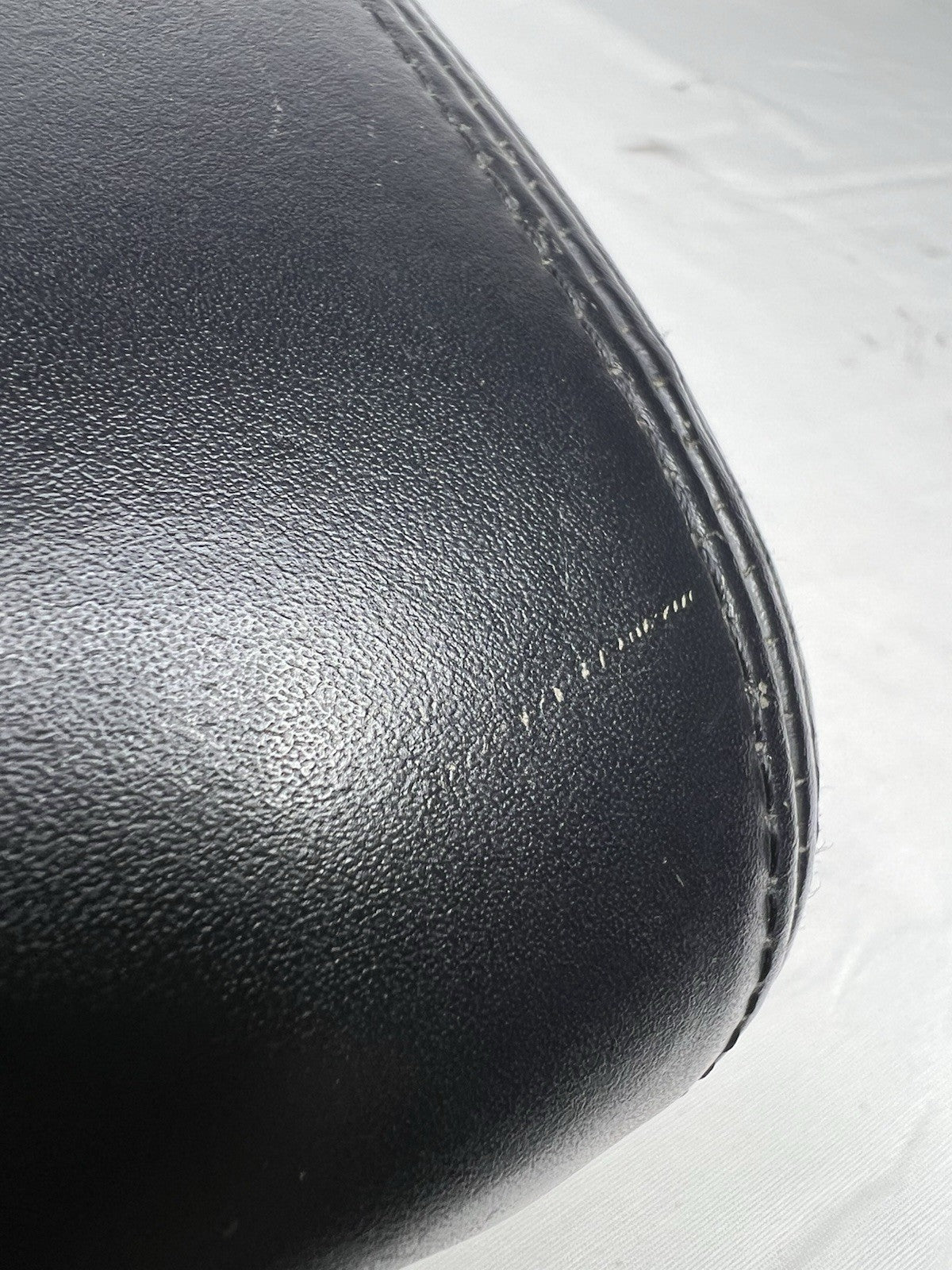 ✅1997-2001 Lexus ES300 Center Console Black Leather Armrest Lid Storage Bin OEM