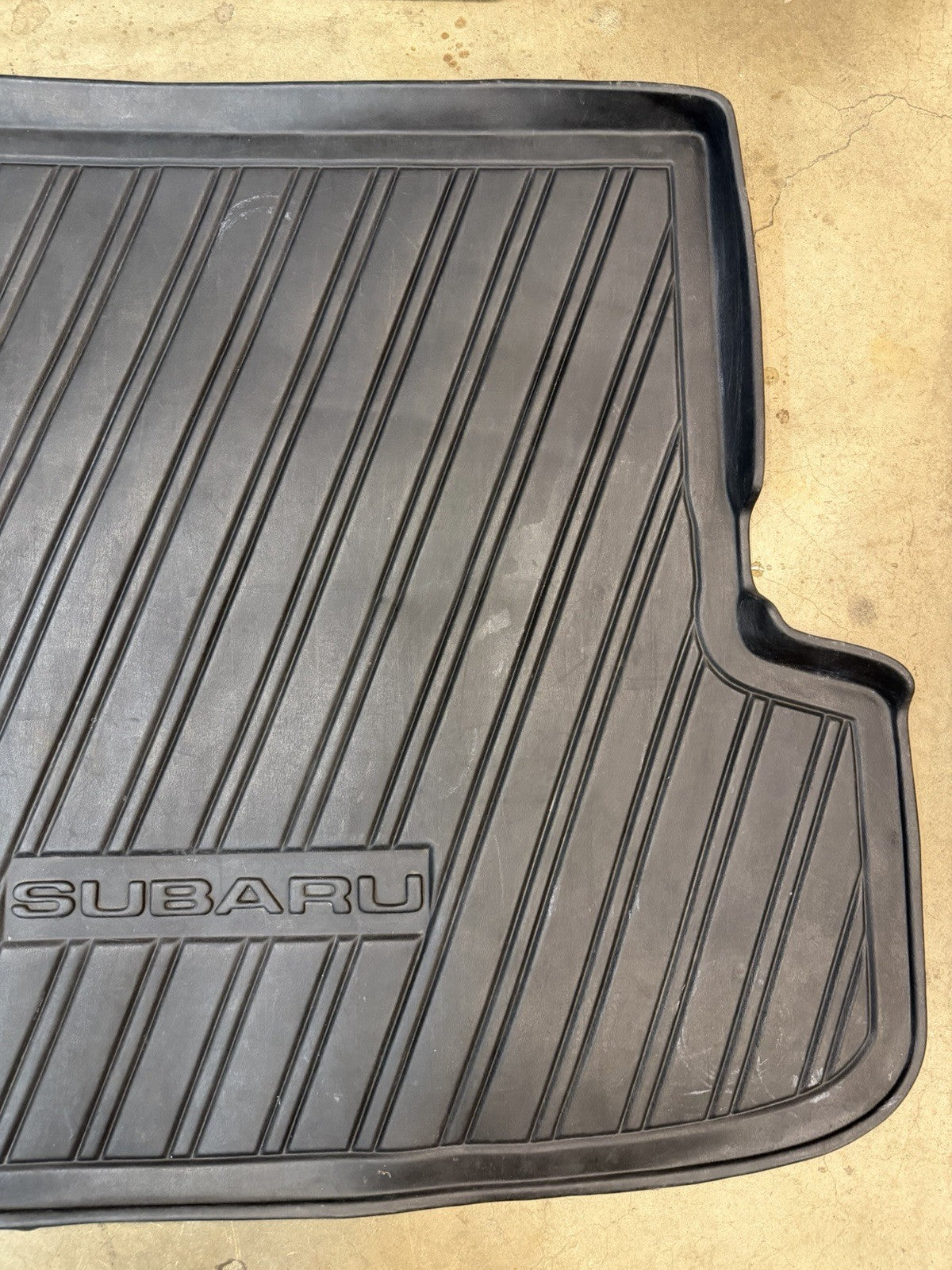 ✅ 2006-2009 Subaru Outback Legacy Rear Trunk Cargo Liner Black Floor Mat OEM