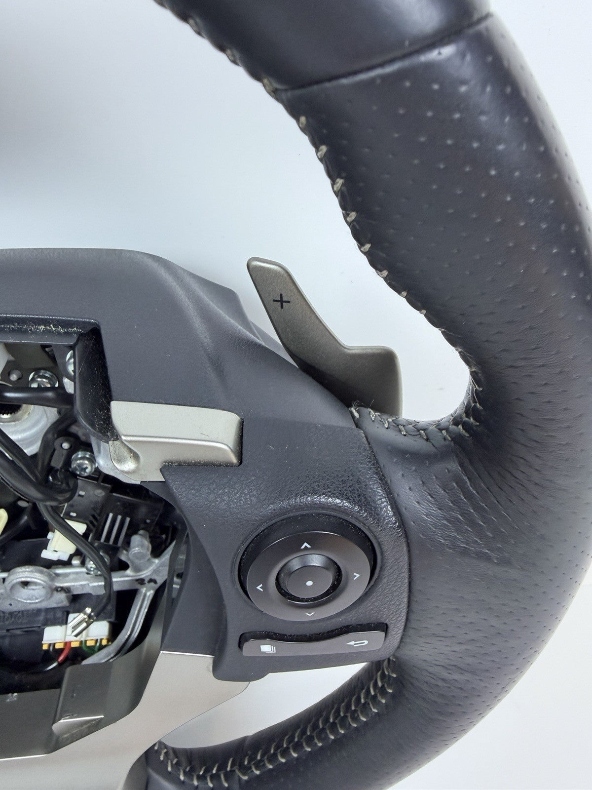 ✅ 2014-2017 Lexus IS250 Sedan F Sport Leather Steering Wheel w/ Paddle Shifters