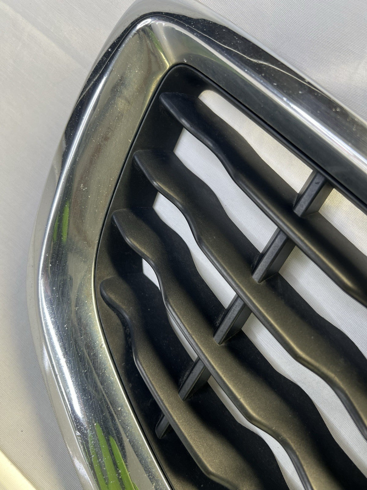 ✅ 2011-2013 Volvo C70 FRONT UPPER EXTERIOR RADIATOR CHROME GRILL 31290862