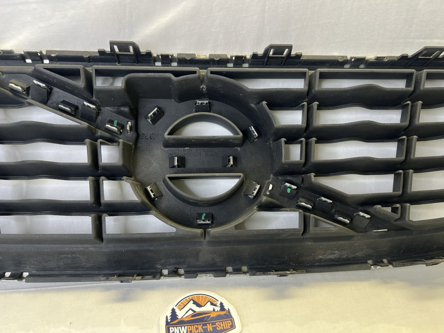 ✅ 2011-2013 Volvo C70 FRONT UPPER EXTERIOR RADIATOR CHROME GRILL 31290862