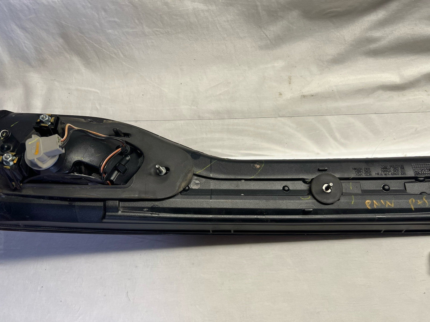 ✅ 2013-2016 Dodge Dart LED Trunk center Tail Light Lamp Brake Panel OEM TESTED