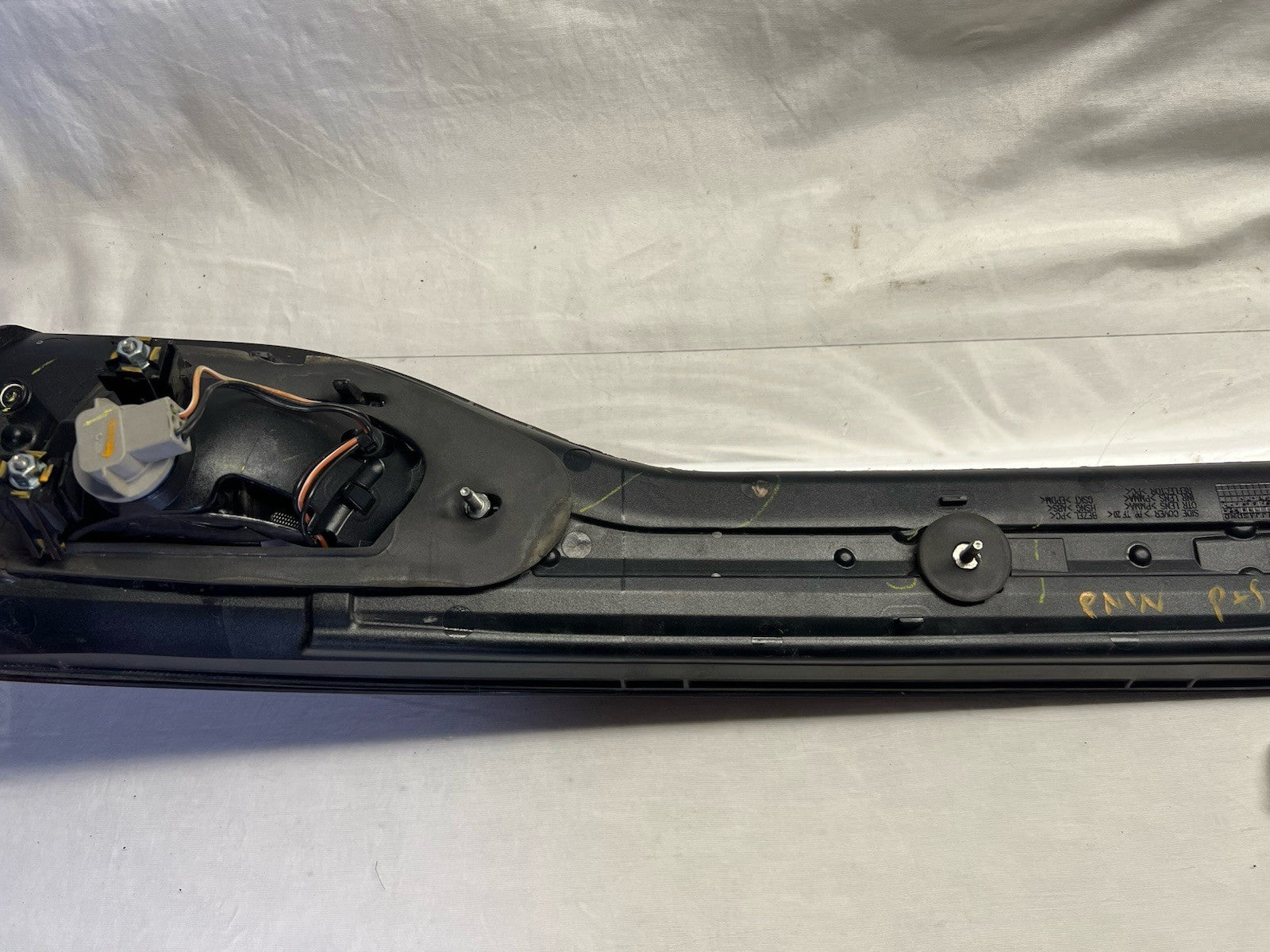 ✅ 2013-2016 Dodge Dart LED Trunk center Tail Light Lamp Brake Panel OEM TESTED