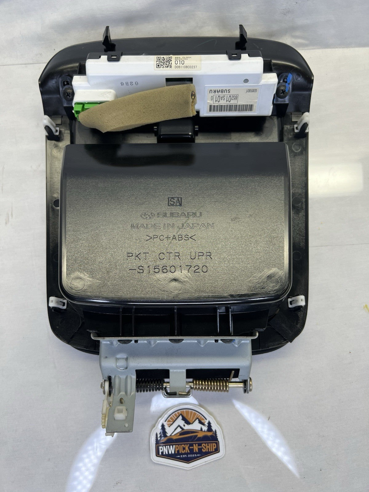 ✅ 2004-2008 Subaru Forester Center Dash Storage Compartment W/ Clock Display OEM