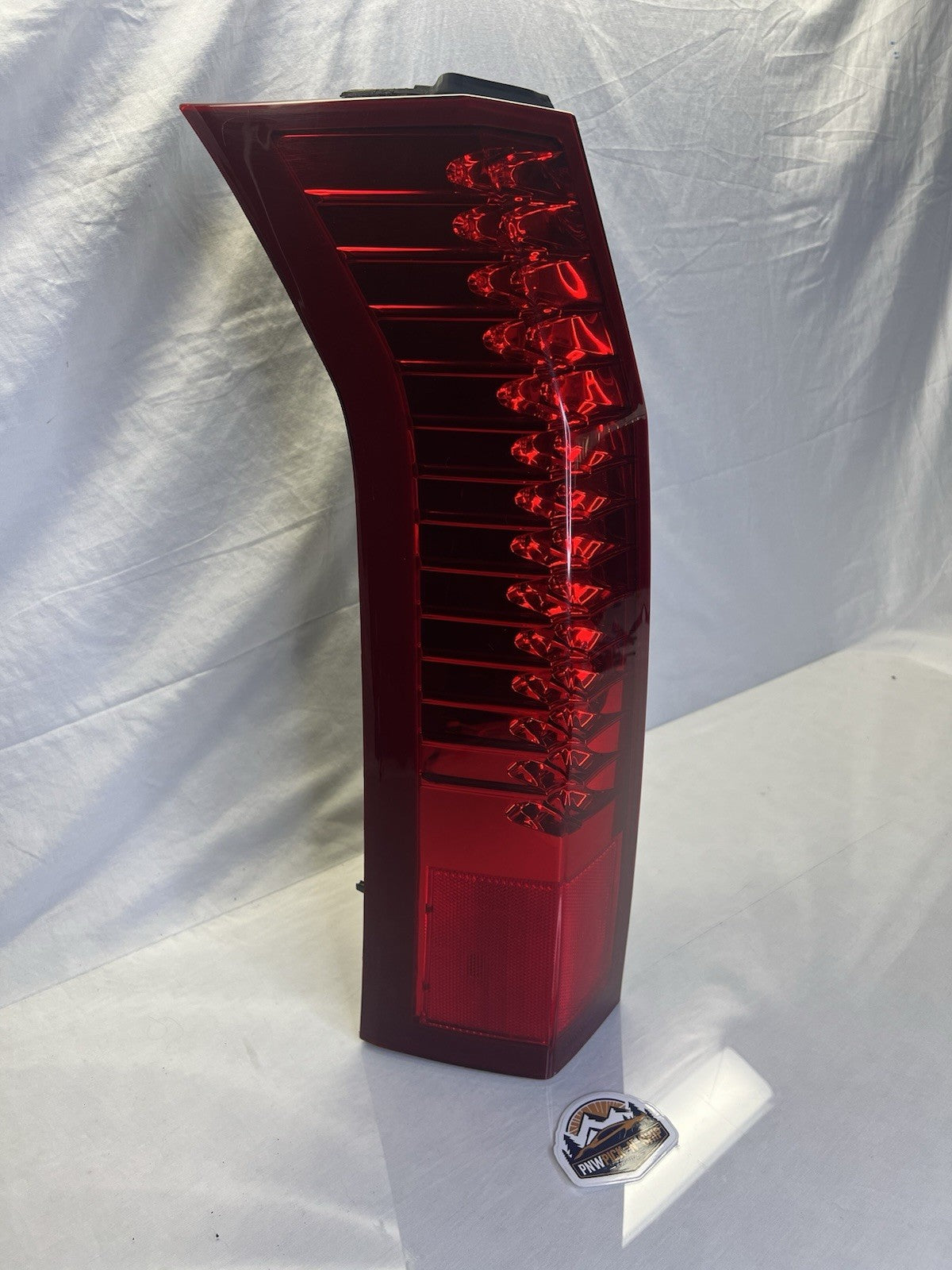 ✅ 2004 - 2009 CADILLAC SRX DRIVER SIDE LEFT TAIL LIGHT LED OEM 25936965