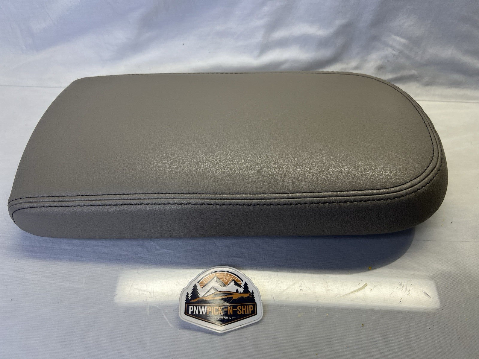 ✅ 2008-2009 Montego Taurus OEM Center Console Lid Top Arm Rest Storage BEIGE