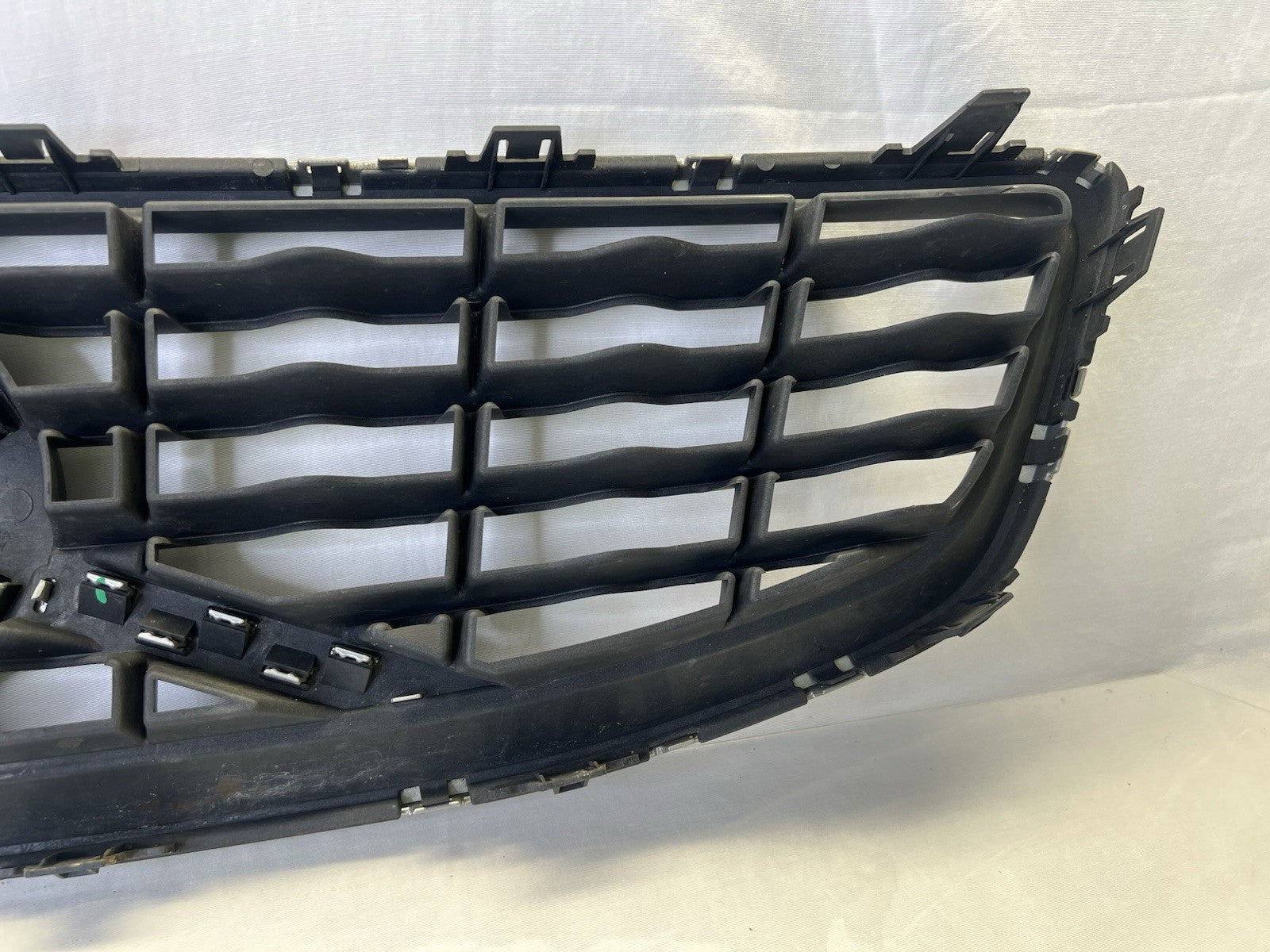 ✅ 2011-2013 Volvo C70 FRONT UPPER EXTERIOR RADIATOR CHROME GRILL 31290862