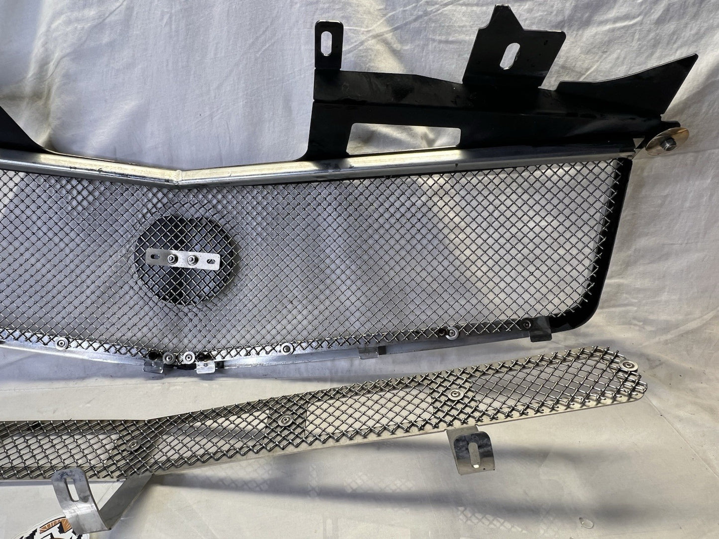 ✅ 2004-2009 CADILLAC SRX E&G CLASSICS CHROME MESH FRONT  GRILLE GRILL EMBLEM