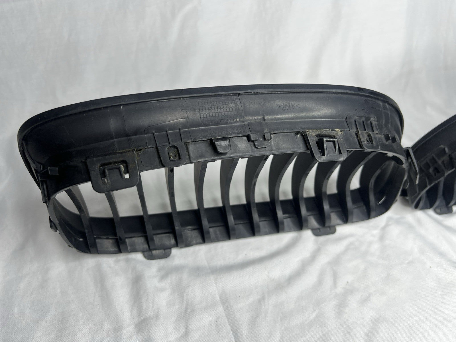 ✅ 09-12 OEM BMW E90 335I Front Bumper Grill Black Pair OEM