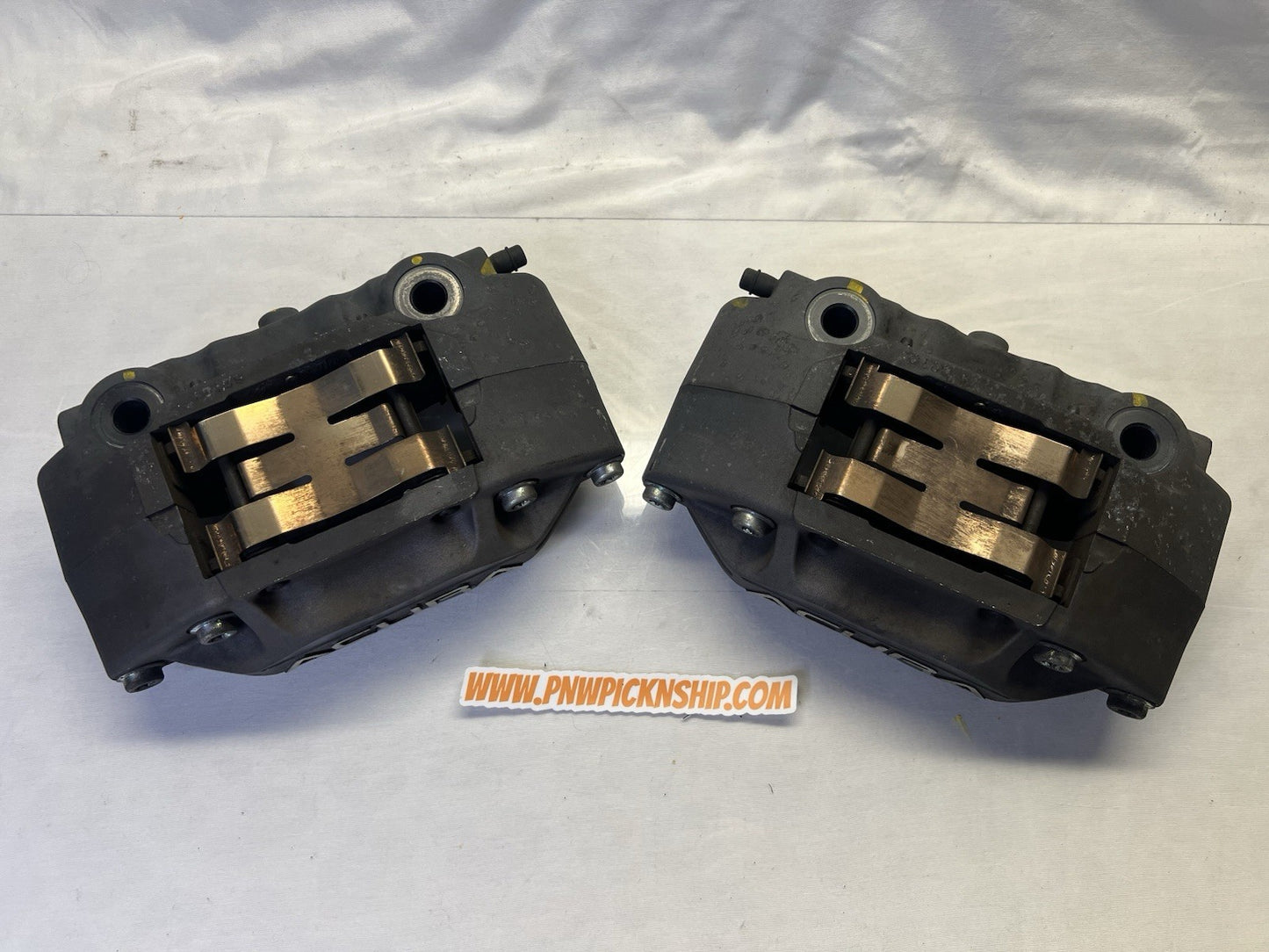 ✅ 2005-2012 Acura RL Advics Front Left Right 4 Piston Brake Calipers (Pair) OEM