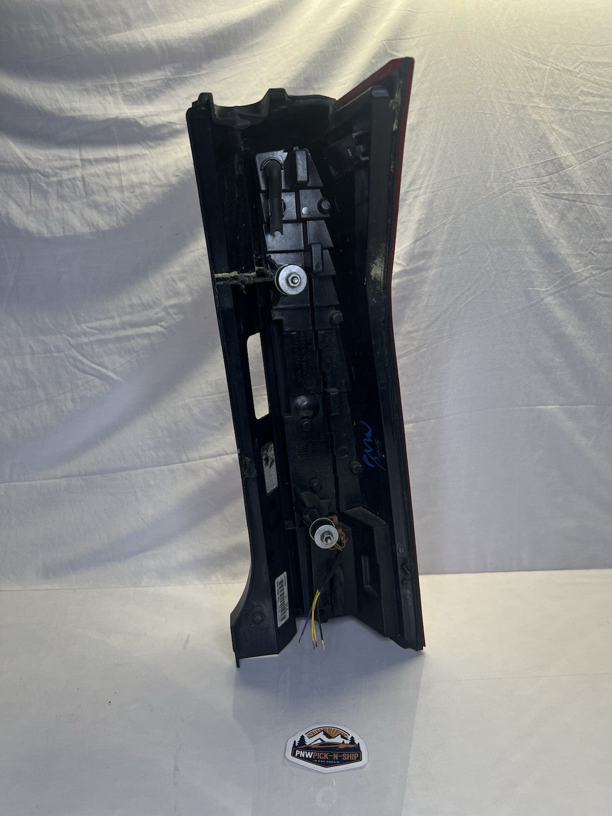 ✅ 2004 - 2009 CADILLAC SRX DRIVER SIDE LEFT TAIL LIGHT LED OEM 25936965