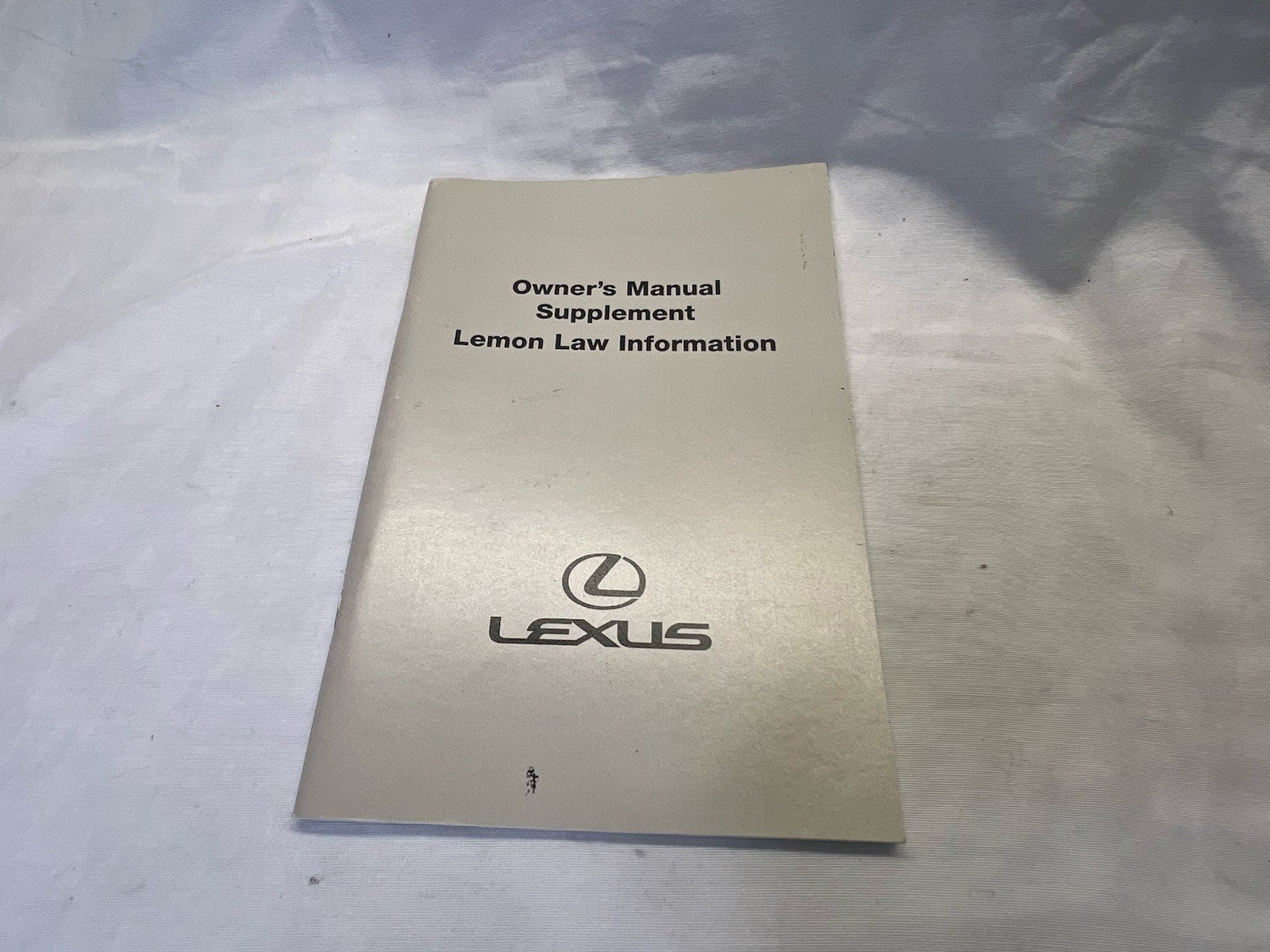 ✅ 2000 Lexus ES300 Owners Manual With Leather Case OEM