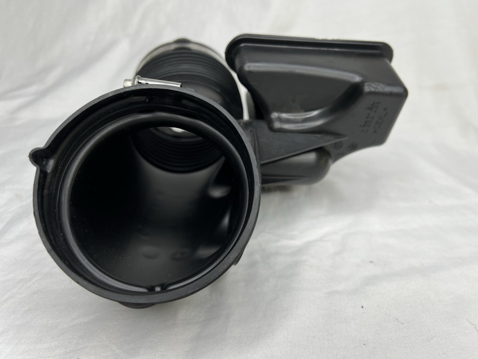 ✅07-13 BMW E90 E92 E93 328i 128i N51 N52 Air Intake Duct Pipe Hose 7536004 OEM