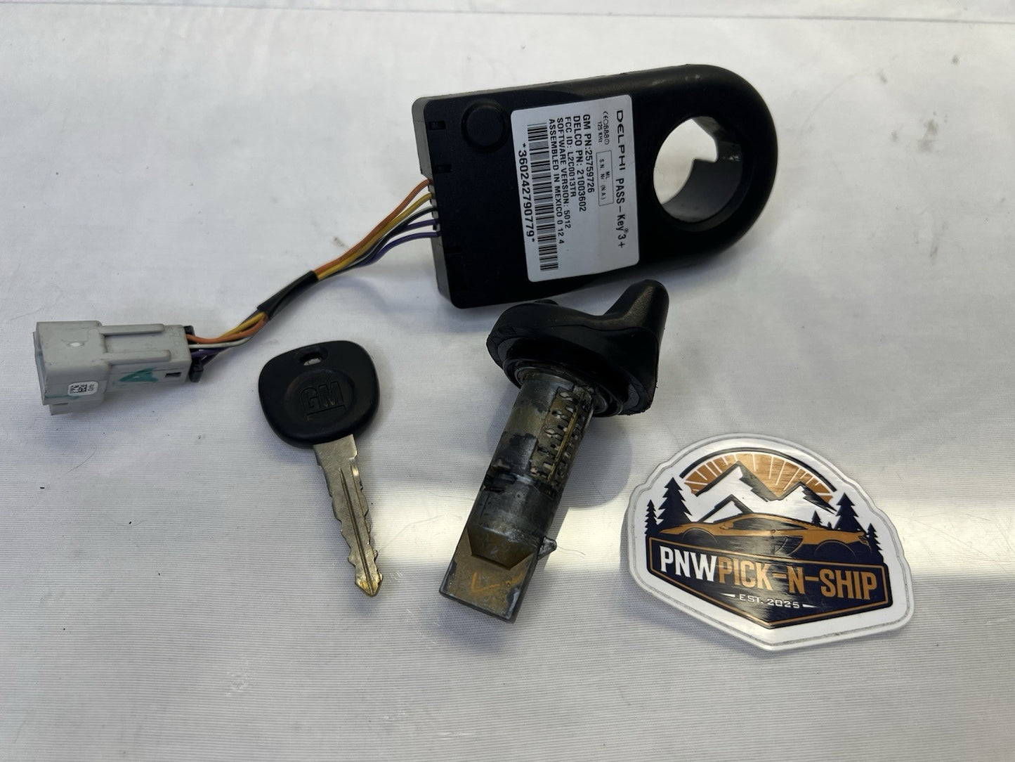 ✅2004-06 SRX 03-07 CTS Ignition Transceiver Immobilizer Module Used OEM 21003602