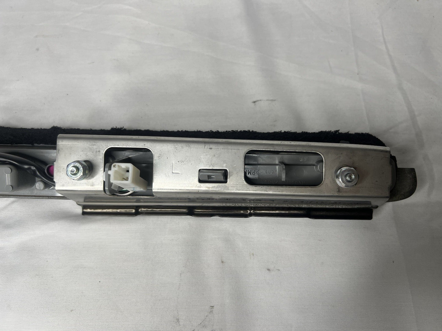 ✅ 2005-2010 Scion TC Center High Mount 3rd Brake Stop Light OEM 81570-21100