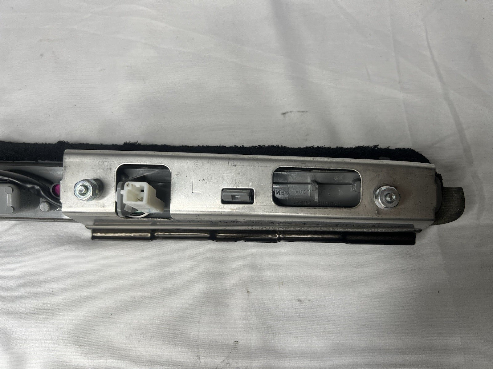 ✅ 2005-2010 Scion TC Center High Mount 3rd Brake Stop Light OEM 81570-21100