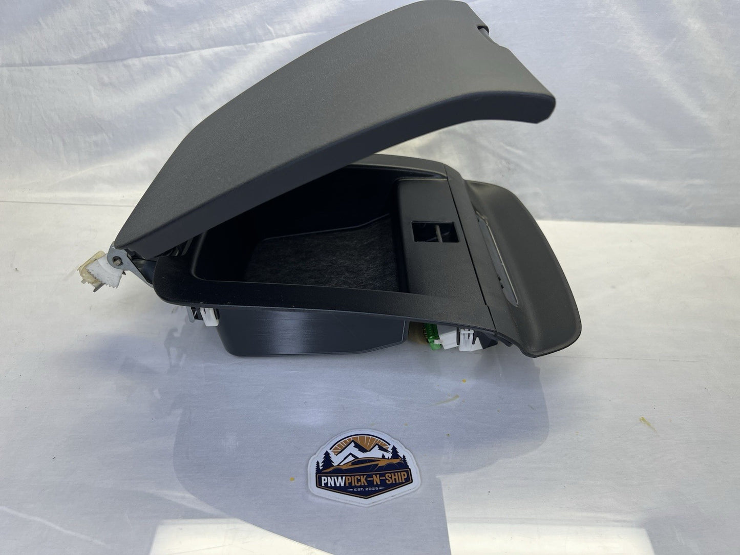 ✅ 2004-2008 Subaru Forester Center Dash Storage Compartment W/ Clock Display OEM