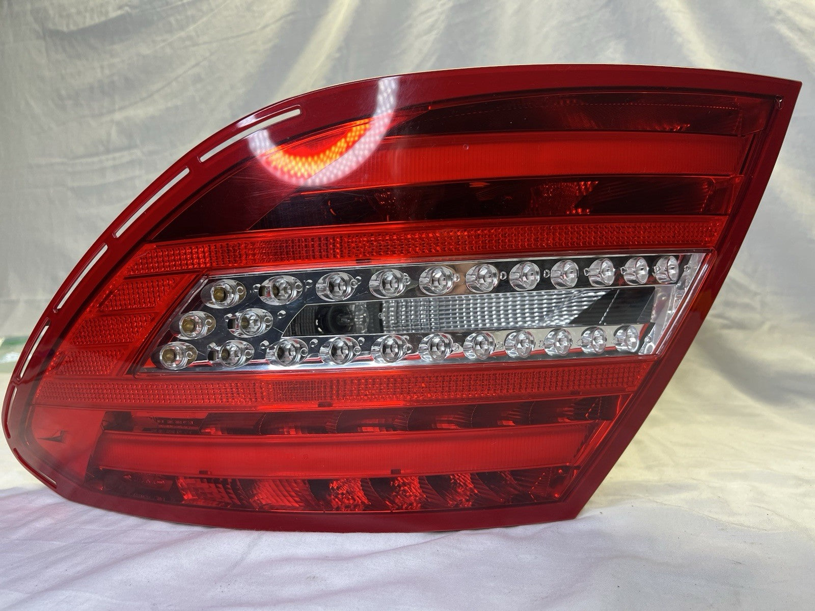 ✅ 12-14 Mercedes W204 C300 C250 Tail Light Lamp LED Right Passenger Side OEM
